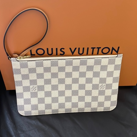 Louis Vuitton Damier Azur Neverfull MM Pochette - Picture 9 of 12